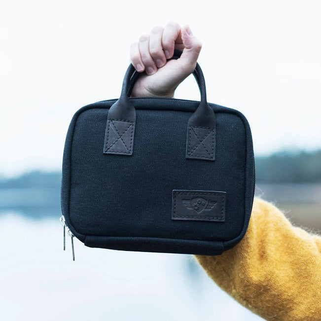 Comandante Travel Bag Black mit Henkeln